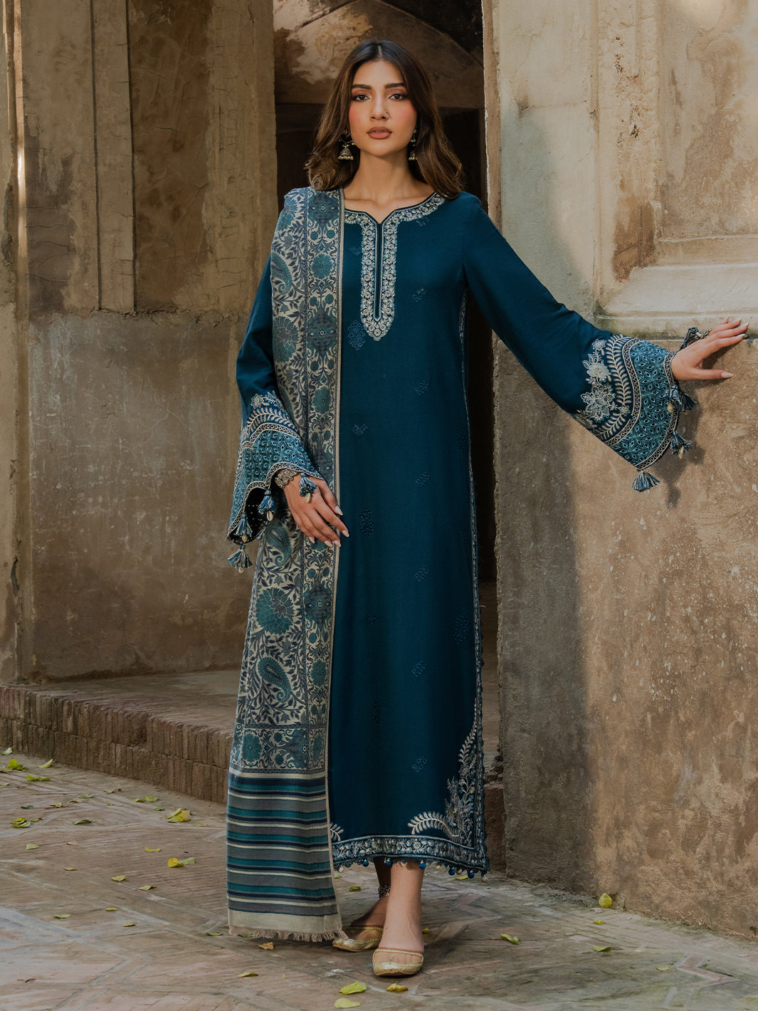 IZEL 3Pcs Embroidered Summer Lawn Collection ARC-1007