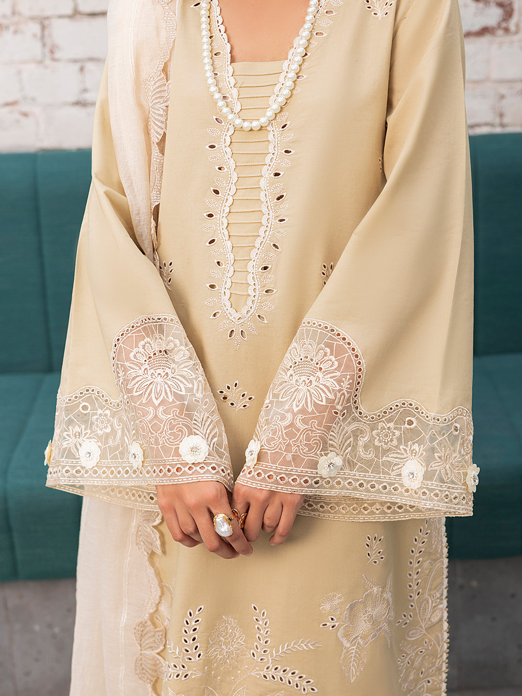 IZEL - 3Pcs Embroidered Summer Lawn Collection ARC-1012